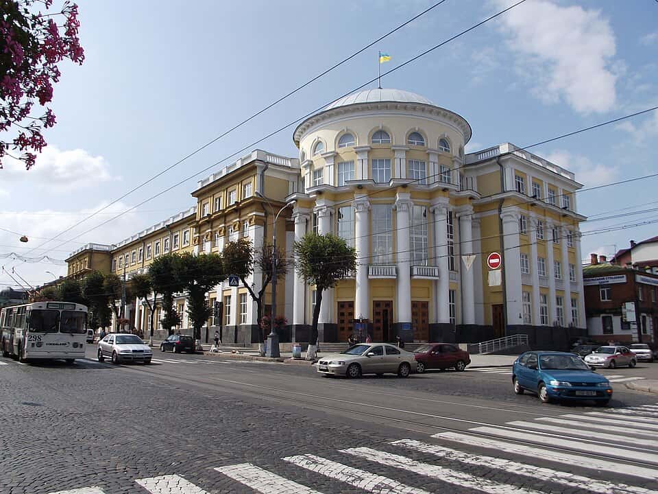 File:Вінниця. Будинок організацій.jpg