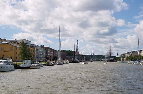 Turku river Aura.jpg