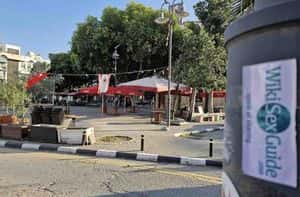 Yalangoch qiz qayiqda