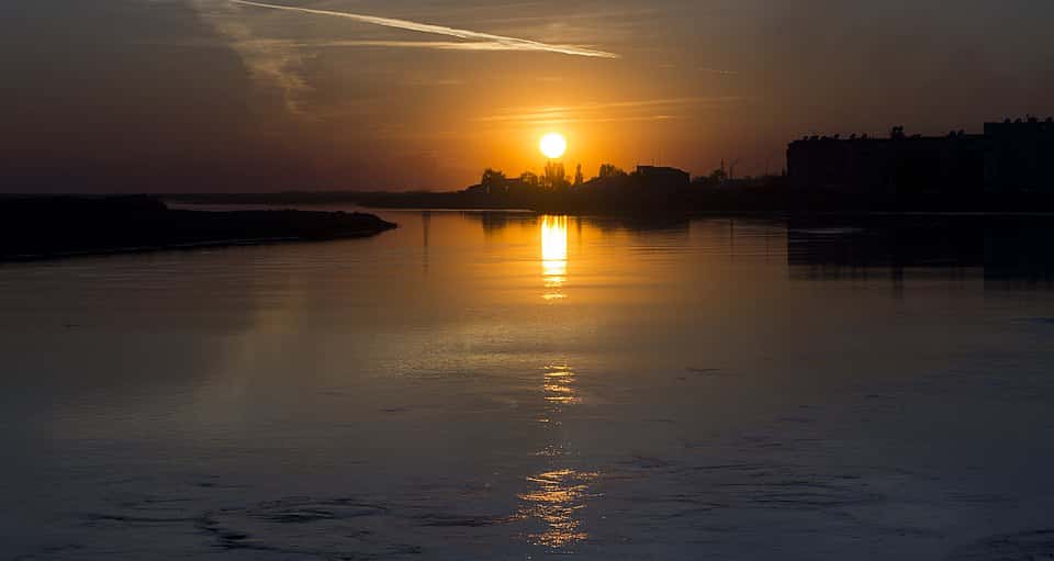 File:Syr Darya.jpg